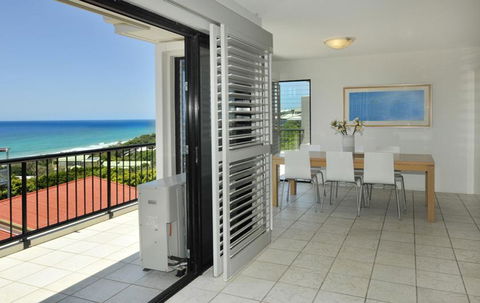 Your Home From Home With Ocean Views - Pubs and Clubs 2