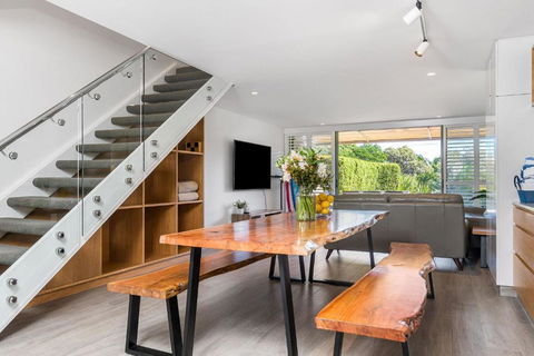 A Perfect Stay - 4 James Cook Apartments - Pubs and Clubs 3