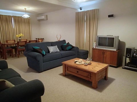 Aalen Endangered Species - Pubs and Clubs 0