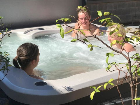 Aalen Endangered Species - Pubs and Clubs 3