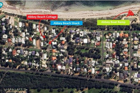 Abbey Beach Cottage - Pubs and Clubs 3