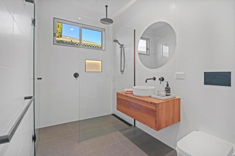 Ailsafield - Home In The Heart Of Mansfield - Pubs and Clubs 4