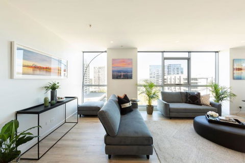 Accommodate Canberra - Metropolitan 70 - Pubs and Clubs 2