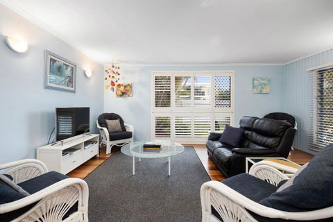 Allamanda Sands - Pubs and Clubs 3