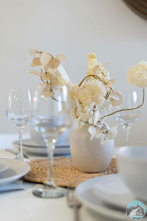 Aircabin - Colyton - Modern - 2-Bed Granny Flat - Pubs and Clubs 2