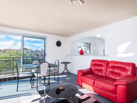 Albert Court 8 - Pubs and Clubs 3