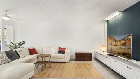 All Of Bribie Islands Highlights At Your Door Step - Pubs and Clubs 2