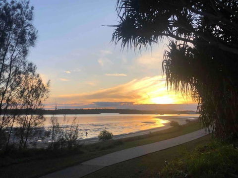 Aloha Iluka! - Pubs and Clubs 3