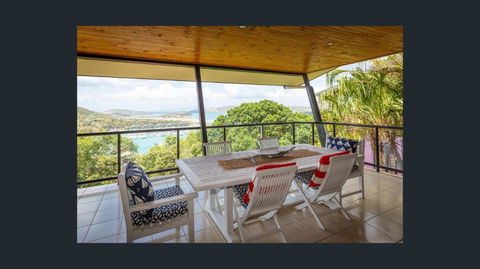 Anchorage Apartments On Hamilton Island By HIHA - Pubs and Clubs 2