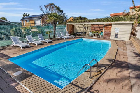 Anchorbell Apartments Merimbula - Pubs and Clubs 3