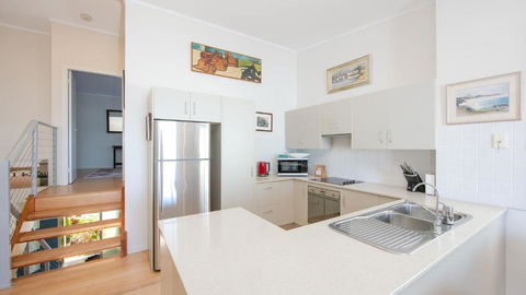 Angourie Blue 3 - Pubs and Clubs 2