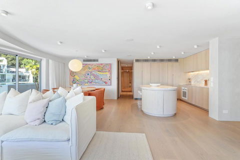 Apartment 17 - Pubs and Clubs 0