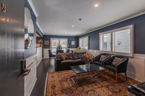 Apartment 5 - The Stables Perisher - Pubs and Clubs 0