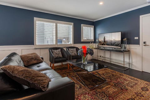 Apartment 5 - The Stables Perisher - Pubs and Clubs 2