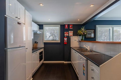 Apartment 5 - The Stables Perisher - Pubs and Clubs 3