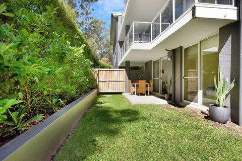 Aqua Delight Nelson Bay - Pubs and Clubs 1