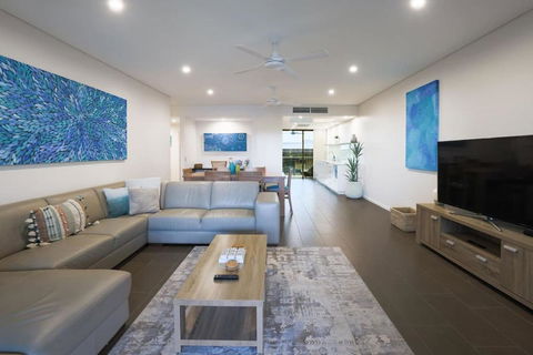 Aqua Vista 3 Bedroom Luxury - Pubs and Clubs 4