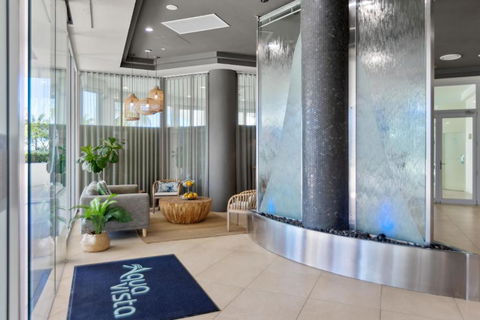 Aqua Vista Resort - Pubs and Clubs 1