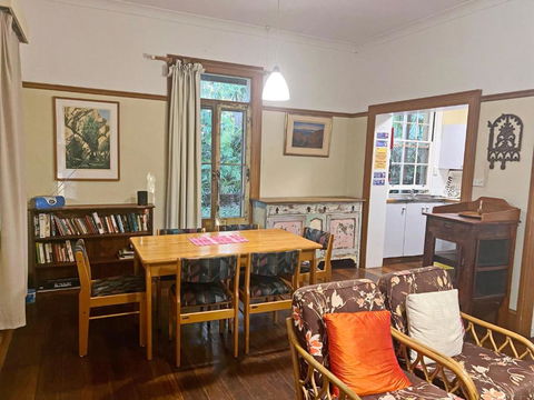 Arakoon House 2 - Bring Your Own Linen - Pubs and Clubs 3