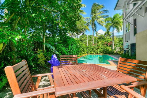 Arlington Apartments - Pubs and Clubs 1