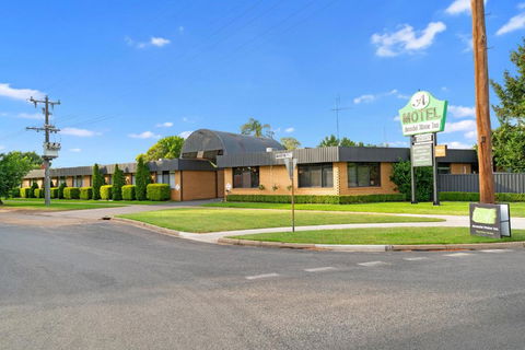 Avondel Motor Inn - Pubs and Clubs 1