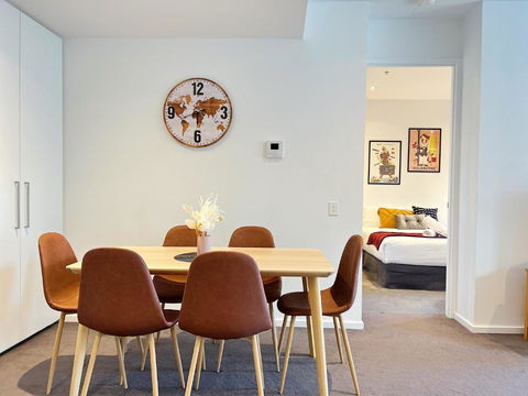 Astonishing Southbank Pearl Tower Residences Near Crown Casino - Pubs and Clubs 3