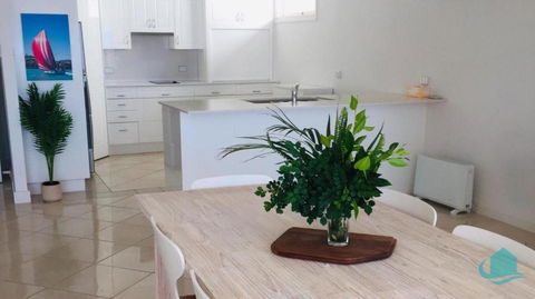 Azure Vista - Pubs and Clubs 4