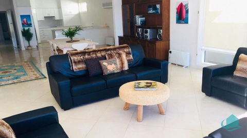 Azure Vista - Pubs and Clubs 3