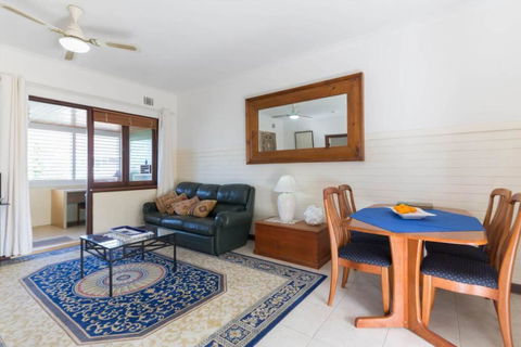 B9 Crawley Apartment 1 BRM & Sleepout Near UWA - Go Out 2