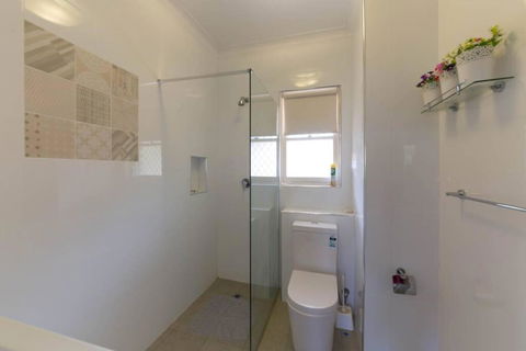 B9 Crawley Apartment 1 BRM & Sleepout Near UWA - Go Out 3