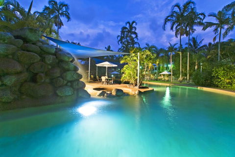 Nimrod Resort Apartments - Pubs and Clubs 24