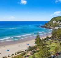 Pacific Regis Beachfront Holiday Apartments - Pubs and Clubs