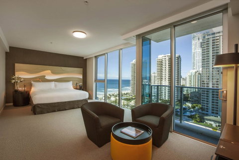 Hilton Surfers Paradise Hotel & Residences - Pubs and Clubs 6
