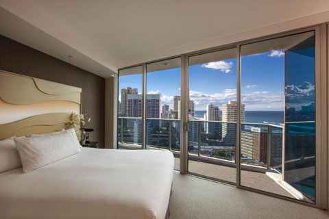 Hilton Surfers Paradise Hotel & Residences - Pubs and Clubs 11