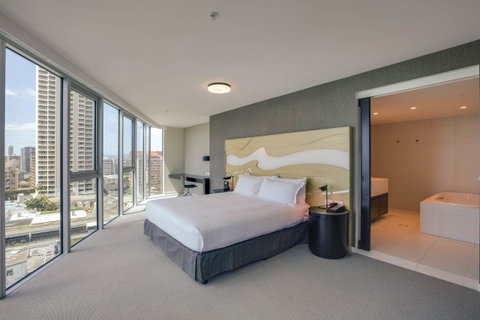 Hilton Surfers Paradise Hotel & Residences - Pubs and Clubs 14