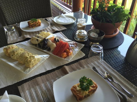 Daintree Manor B&B - Pubs and Clubs 28