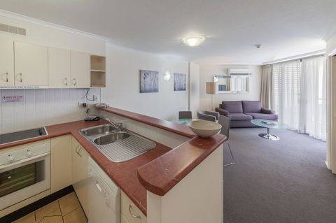 West End Central Apartments - Go Out 26