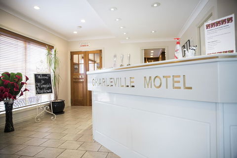 Charleville Motel - Go Out 17