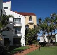 Mykonos Apartments - Pubs and Clubs