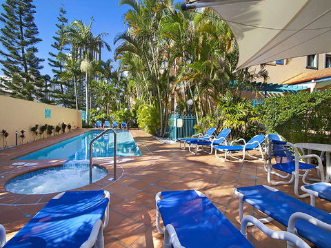 Aruba Surf Resort - Pubs and Clubs 9