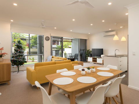 The Residences@Hillside - Go Out 2