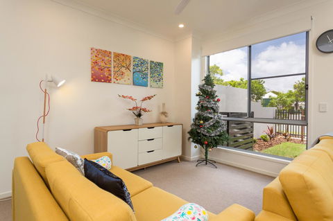 The Residences@Hillside - Go Out 4