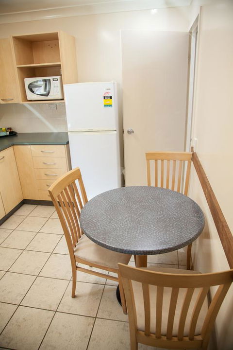 Eastgate On The Range Motel - Pubs and Clubs 43