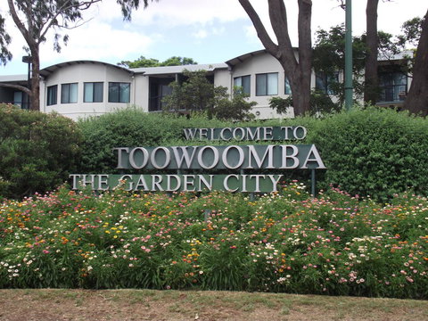 Eastgate On The Range Motel - Pubs and Clubs 26