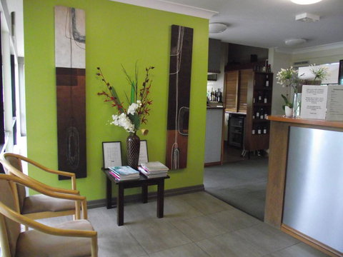 Eastgate On The Range Motel - Pubs and Clubs 23