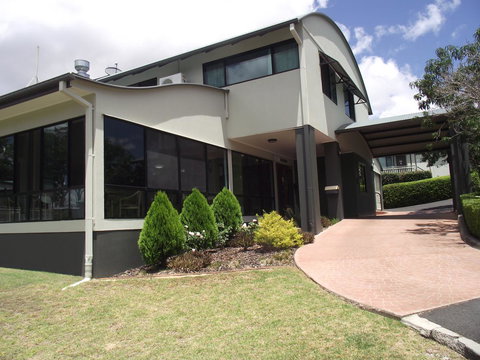 Eastgate On The Range Motel - Pubs and Clubs 17