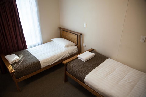 Eastgate On The Range Motel - Pubs and Clubs 44