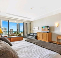 Deluxe King Room in Gold Tower - Pubs and Clubs