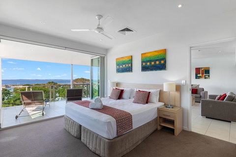 Akama Resort - Pubs and Clubs 17