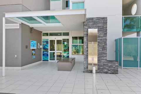 Akama Resort - Pubs and Clubs 33